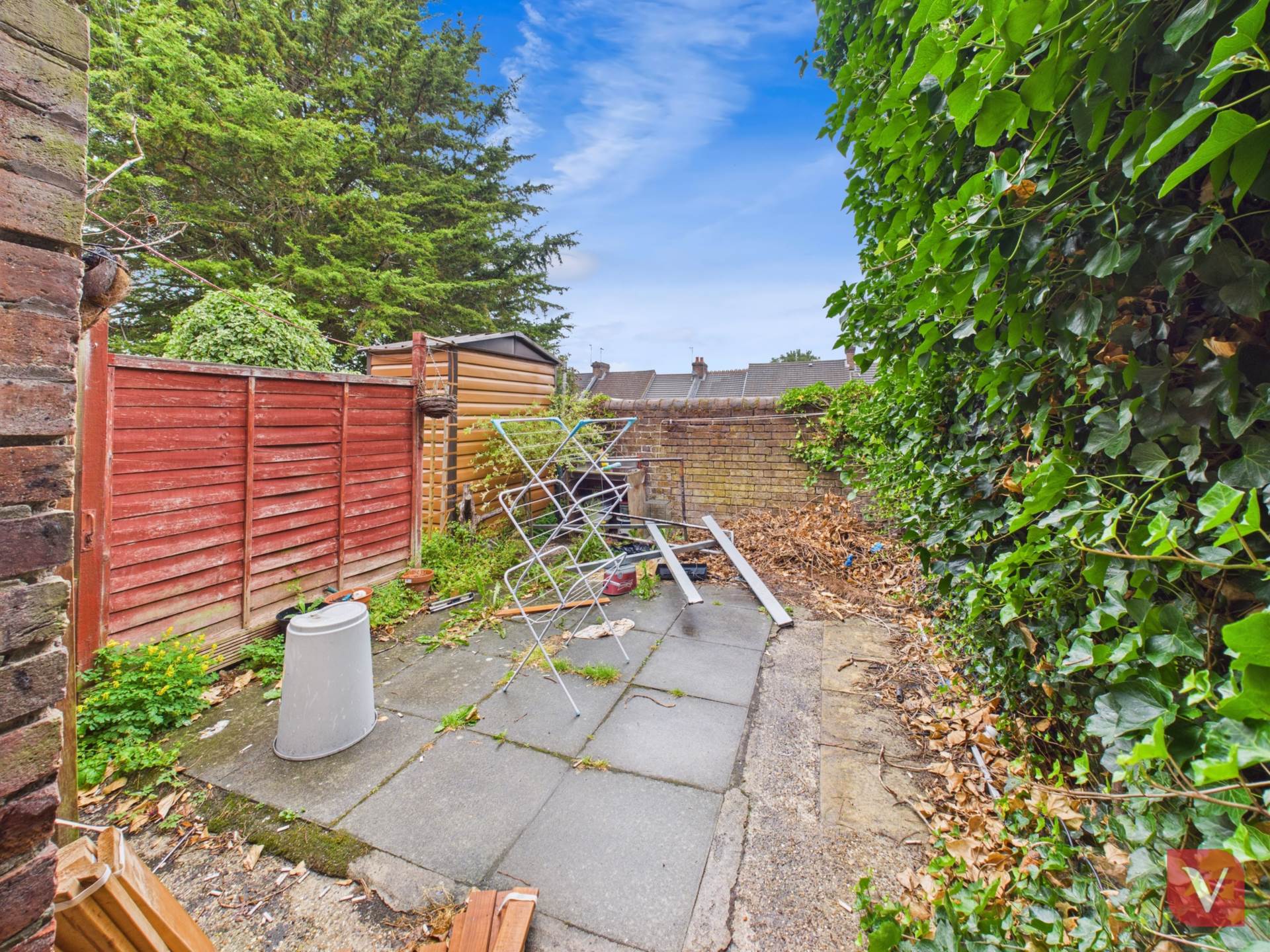 Tavistock Crescent, Luton, Image 10