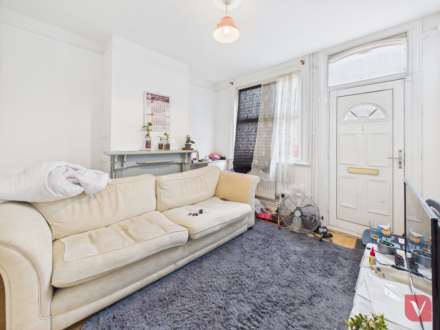 Tavistock Crescent, Luton, Image 2