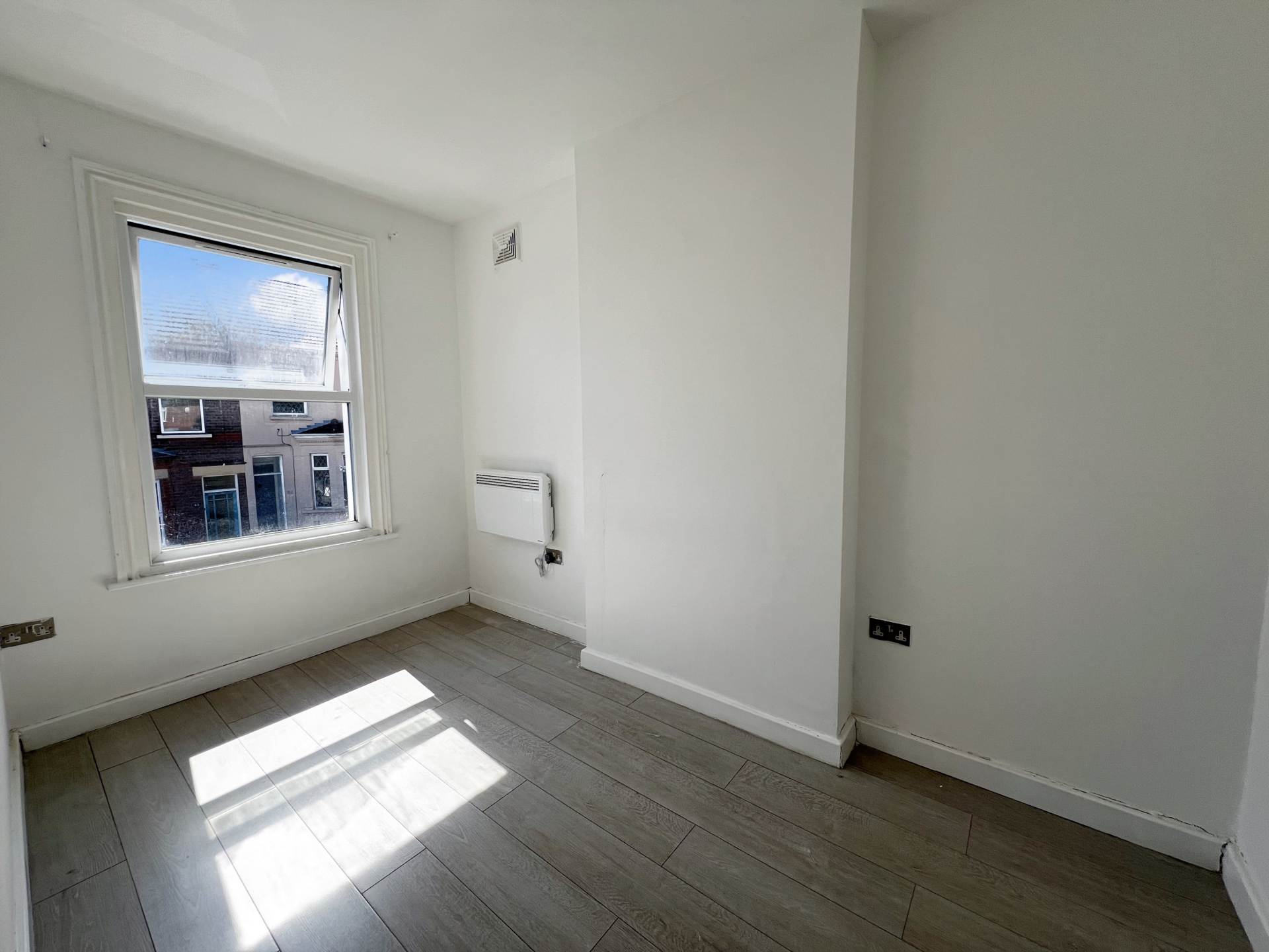 Tennyson Road, Luton, Image 6