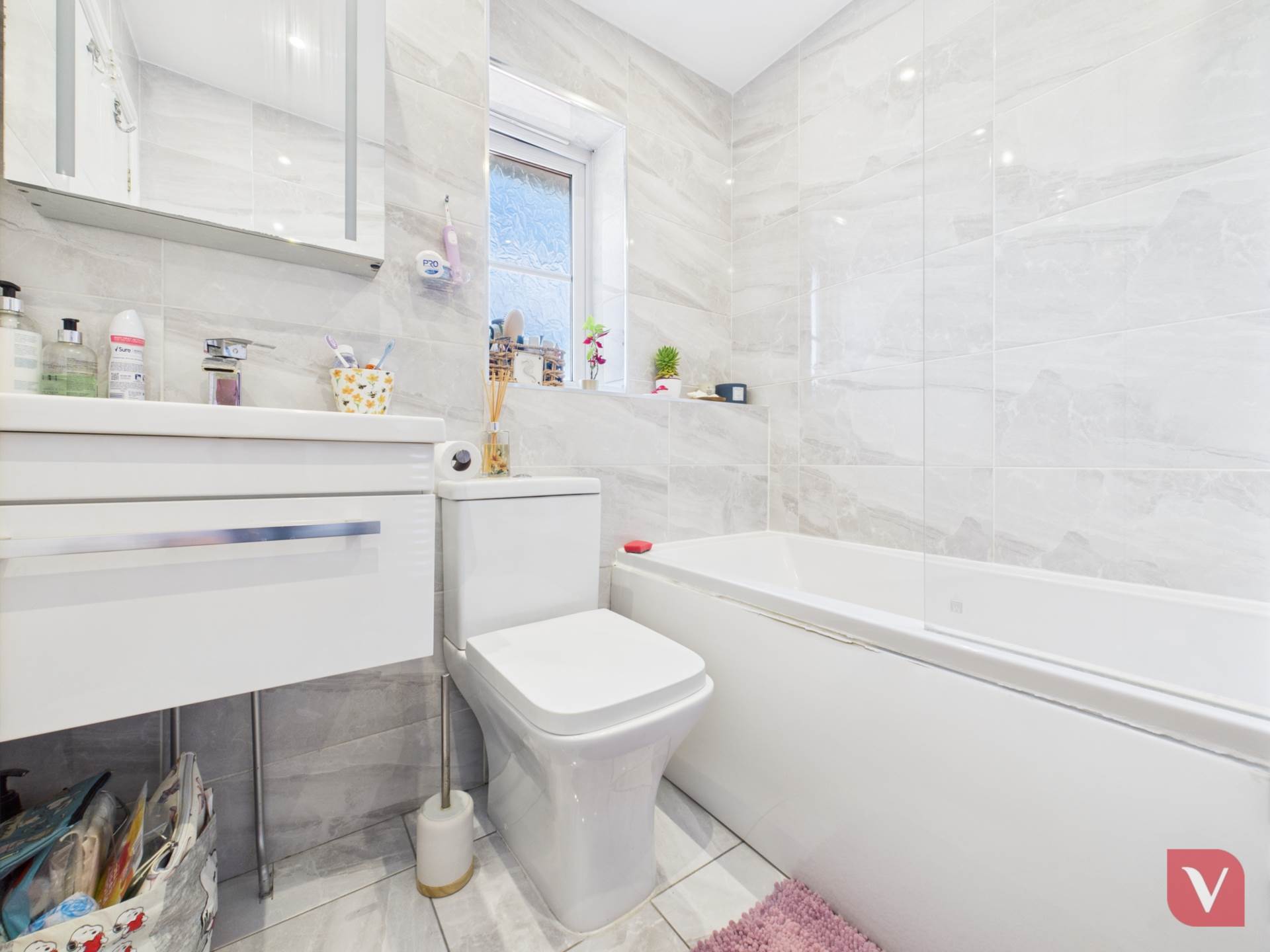 Hutton Close, Luton, Image 10
