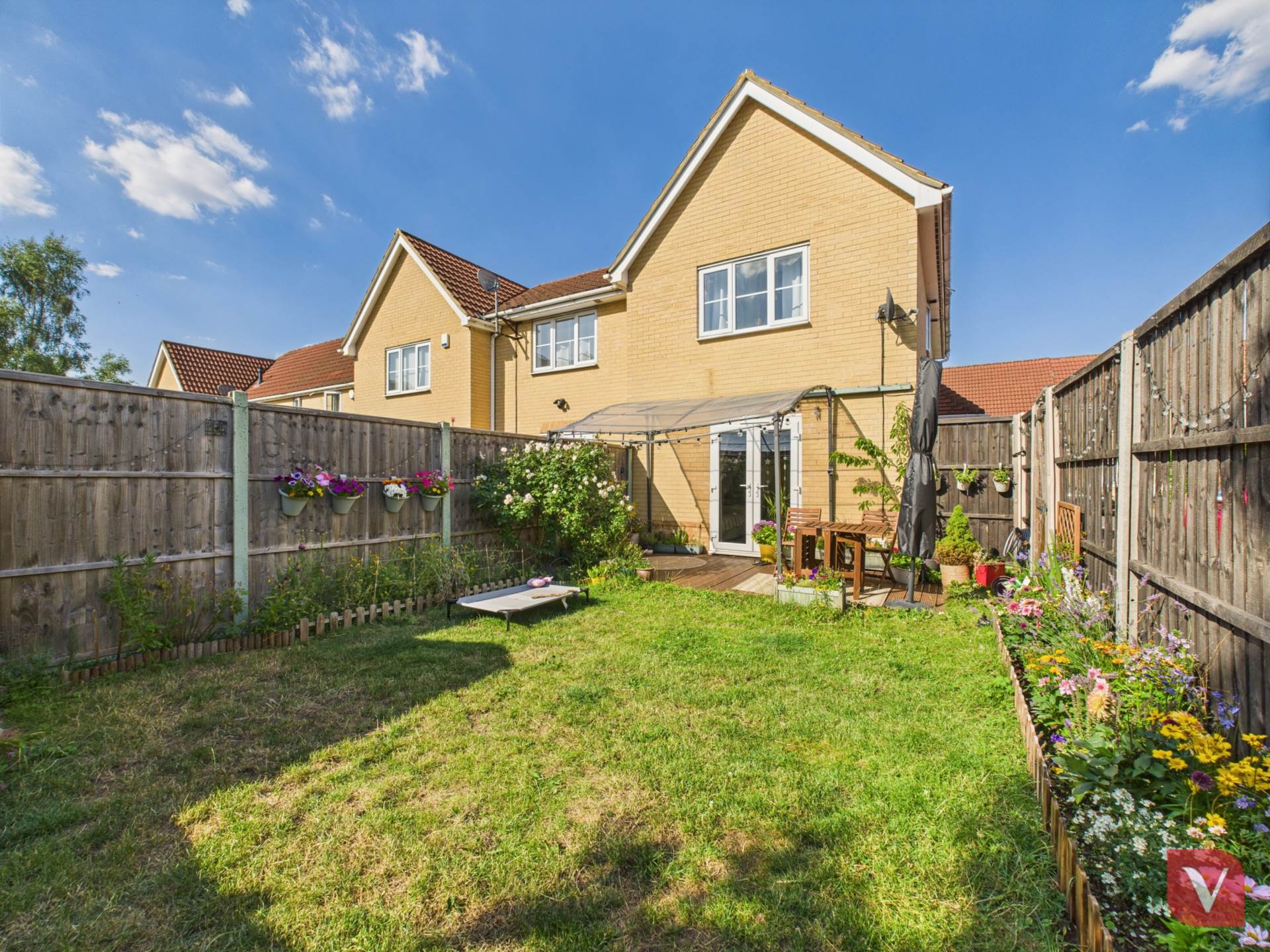 Hutton Close, Luton, Image 14
