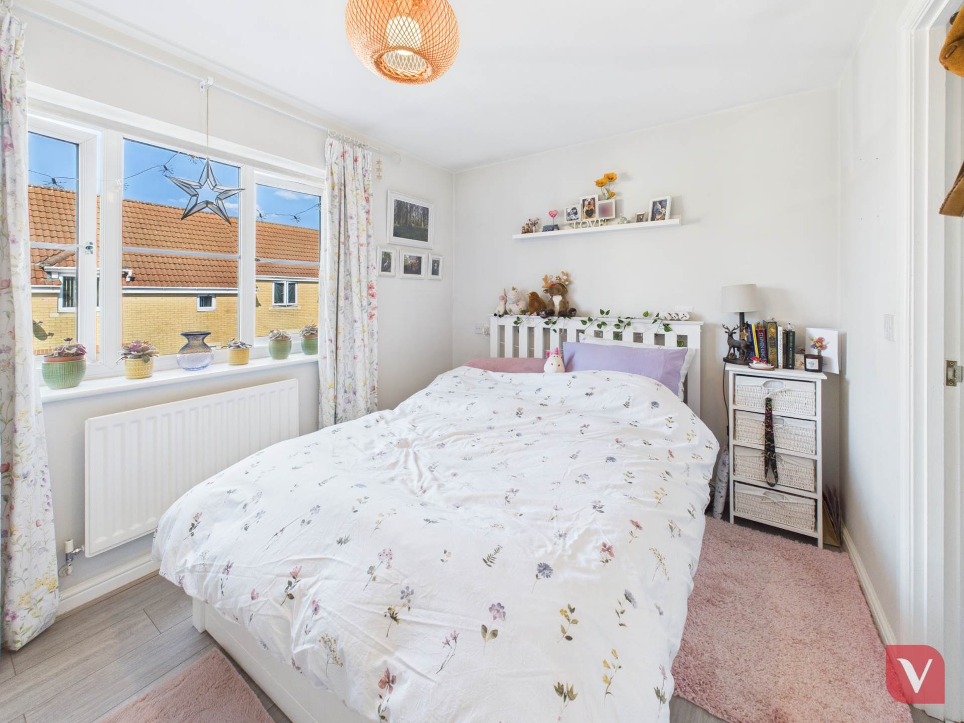 Hutton Close, Luton, Image 8