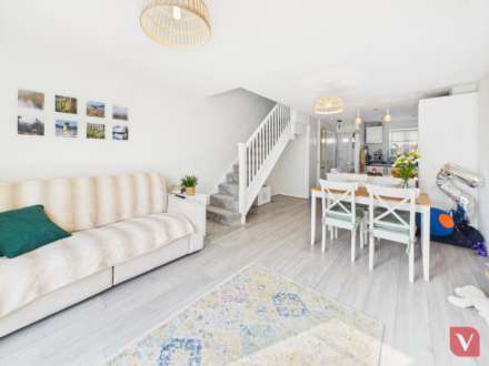 Hutton Close, Luton, Image 2
