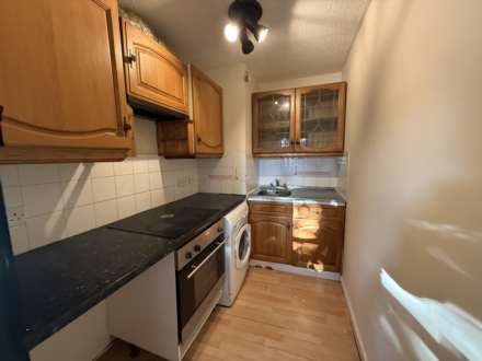 Dallow Road, Luton, Image 4