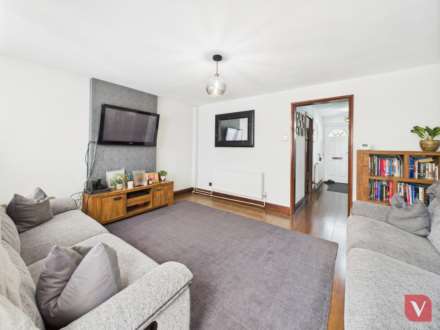 Brussels Way, Luton, Image 8