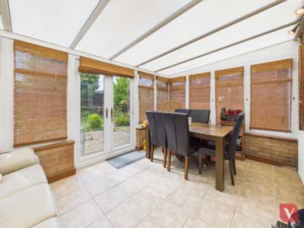 Brussels Way, Luton, Image 9