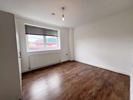 Park Street, Luton, Image 3