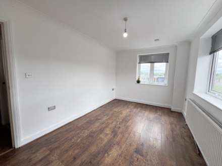 Park Street, Luton, Image 4