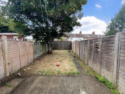 Butlin Road, Luton, Image 13