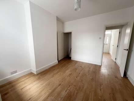 Butlin Road, Luton, Image 9