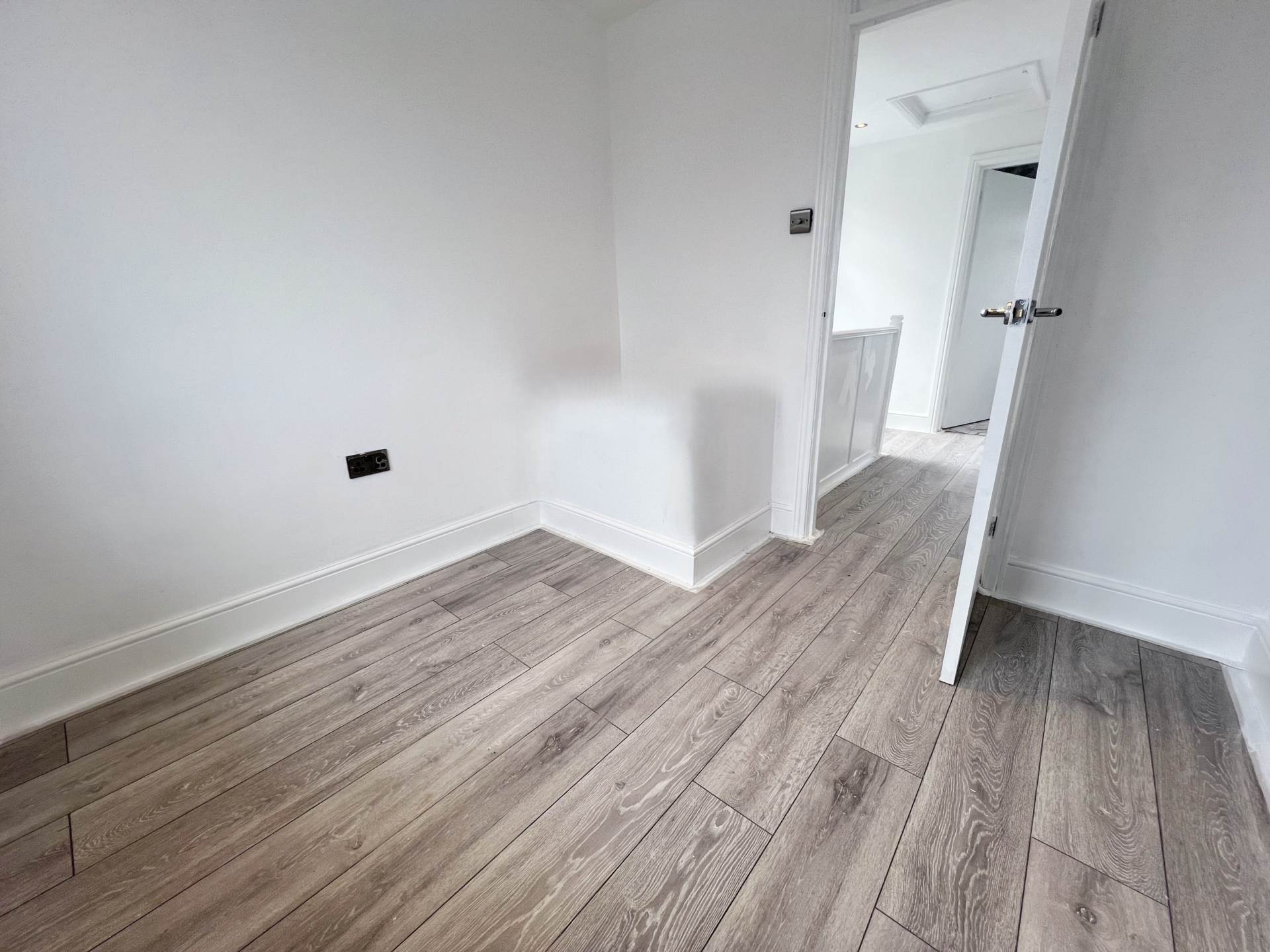Cranbrook Drive, Luton, Image 12