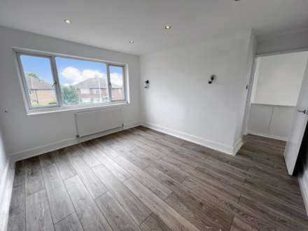 Cranbrook Drive, Luton, Image 4