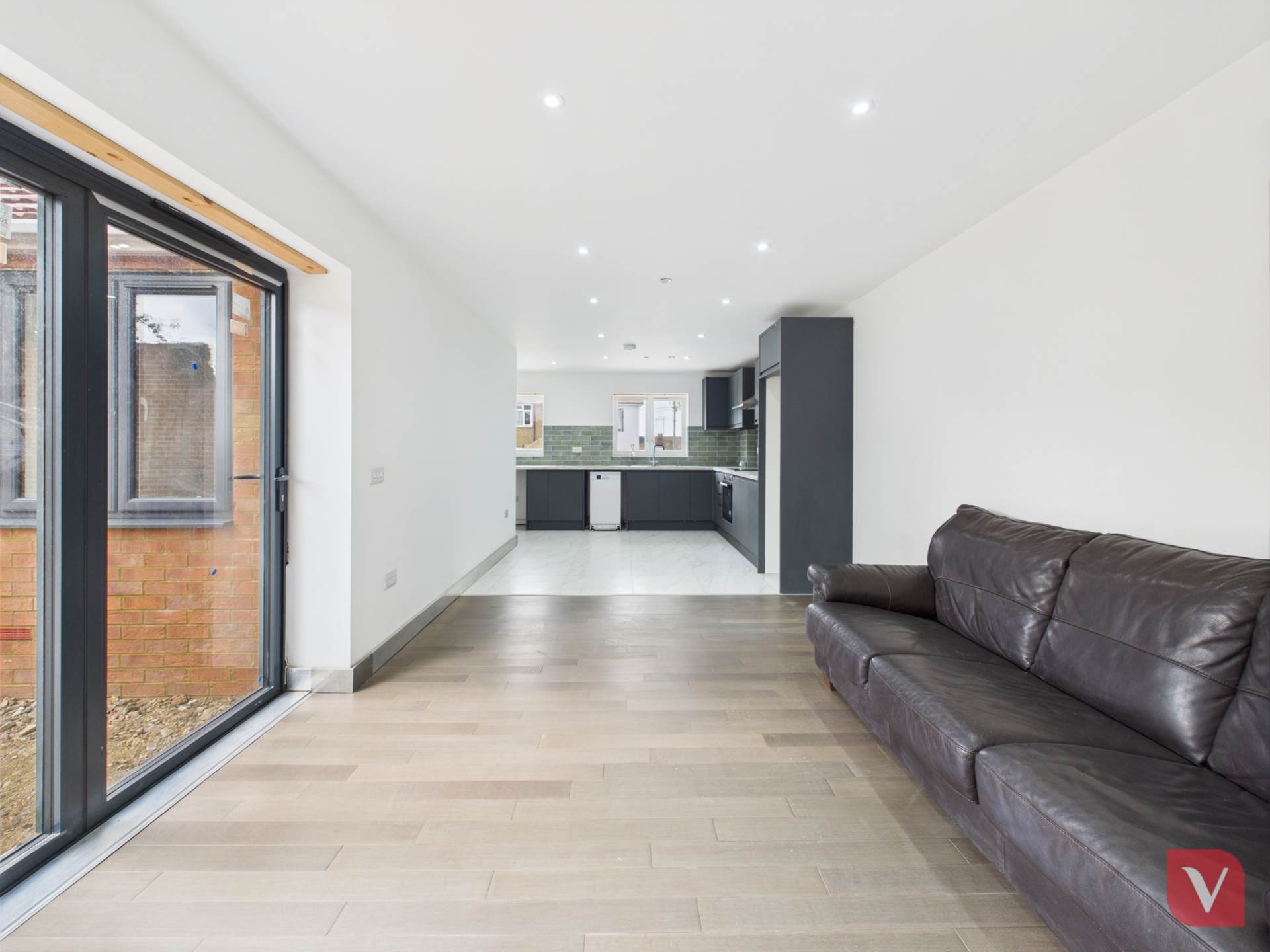 Finsbury Road, Luton, Image 14