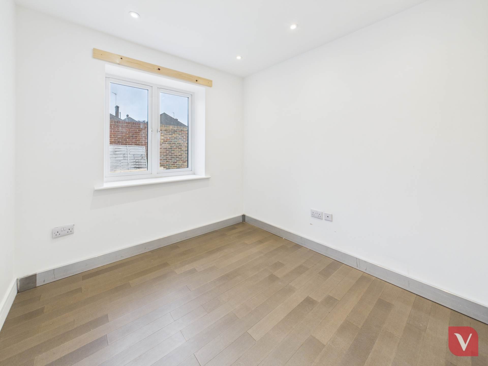 Finsbury Road, Luton, Image 9