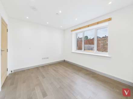 Finsbury Road, Luton, Image 8