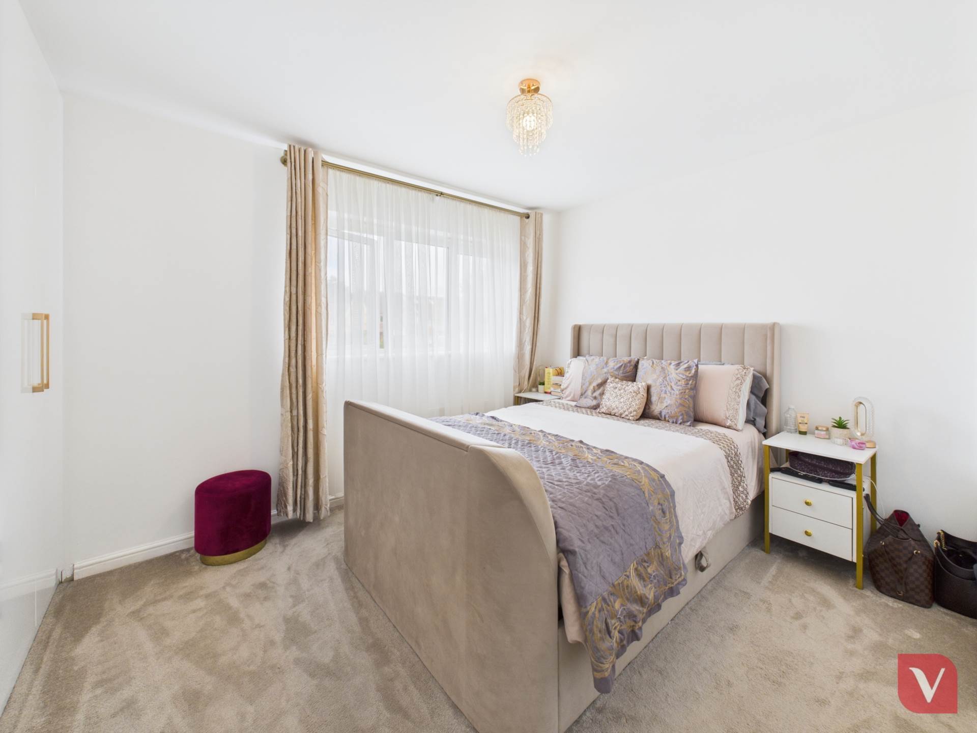 Villiers Close, Luton, Image 20