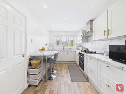 Villiers Close, Luton, Image 6