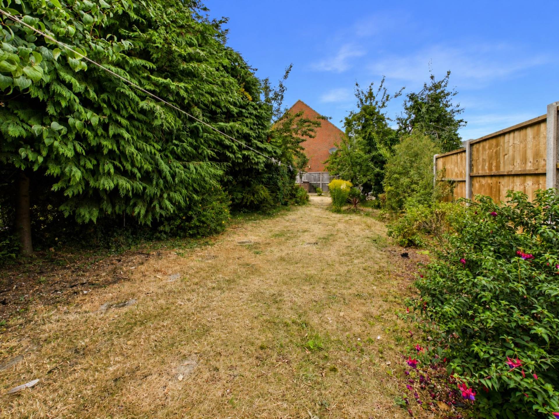 Gardenia Avenue, Luton, Image 11