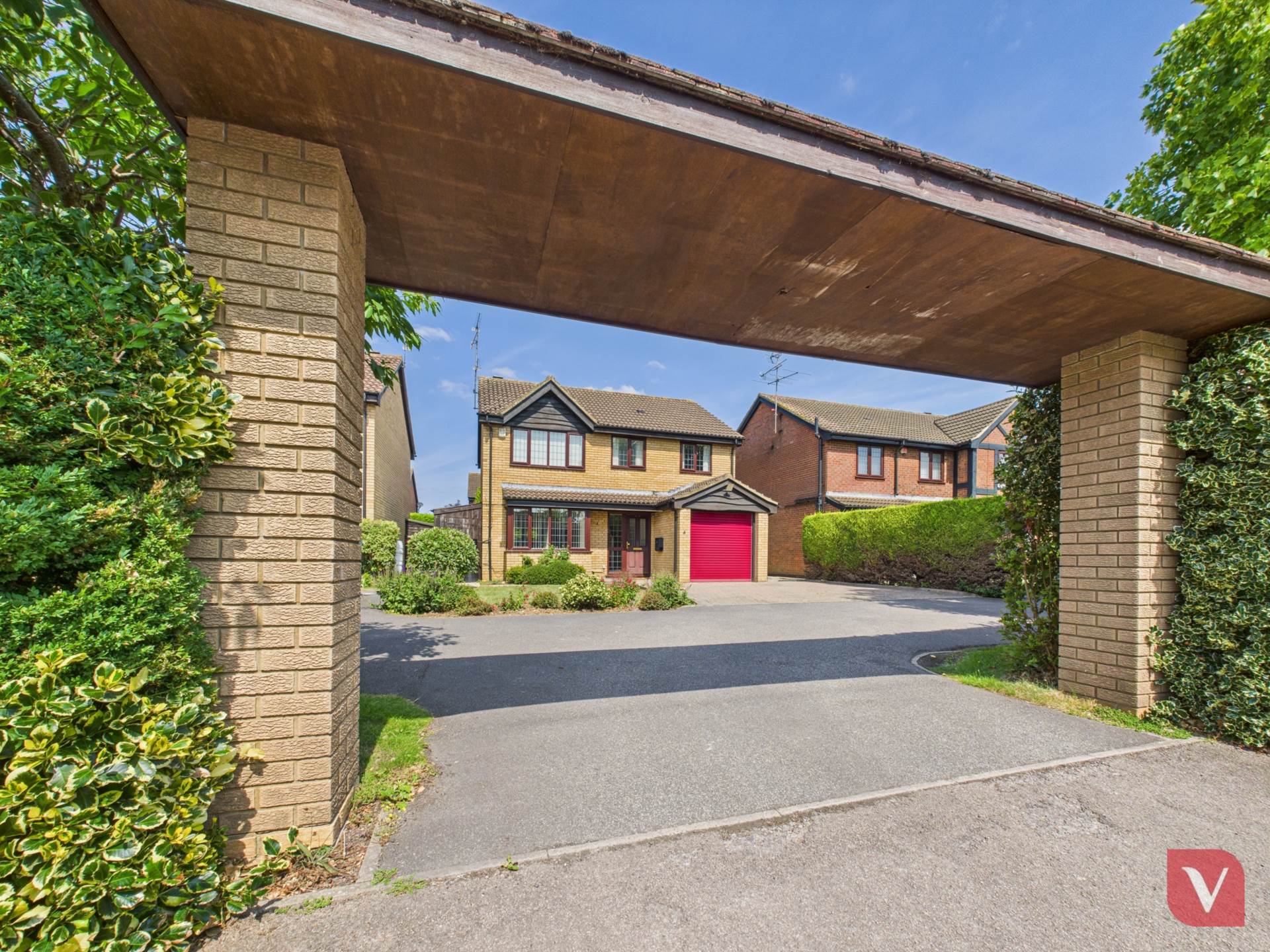Kirby Drive, Luton, Image 24