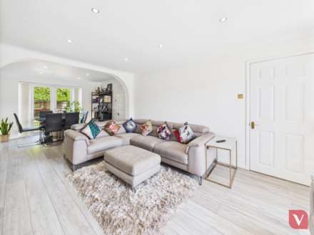 Kirby Drive, Luton, Image 19