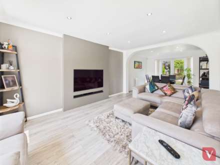 Kirby Drive, Luton, Image 2