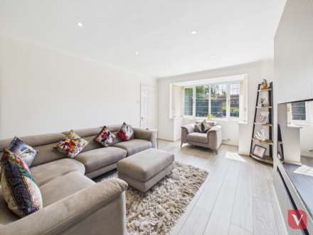 Kirby Drive, Luton, Image 21