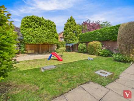 Kirby Drive, Luton, Image 22