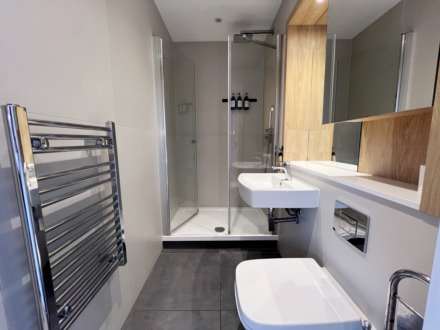 Laporte Way, Luton, Image 2