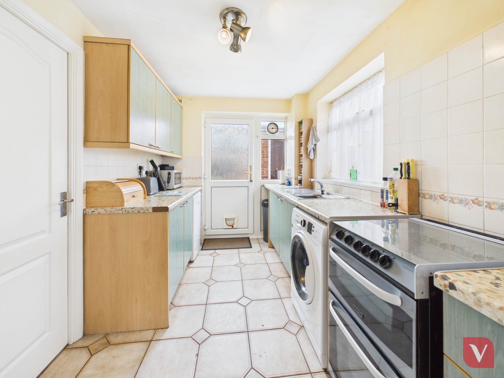 Turnpike Drive, Luton, Image 12