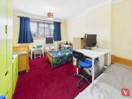 Turnpike Drive, Luton, Image 19
