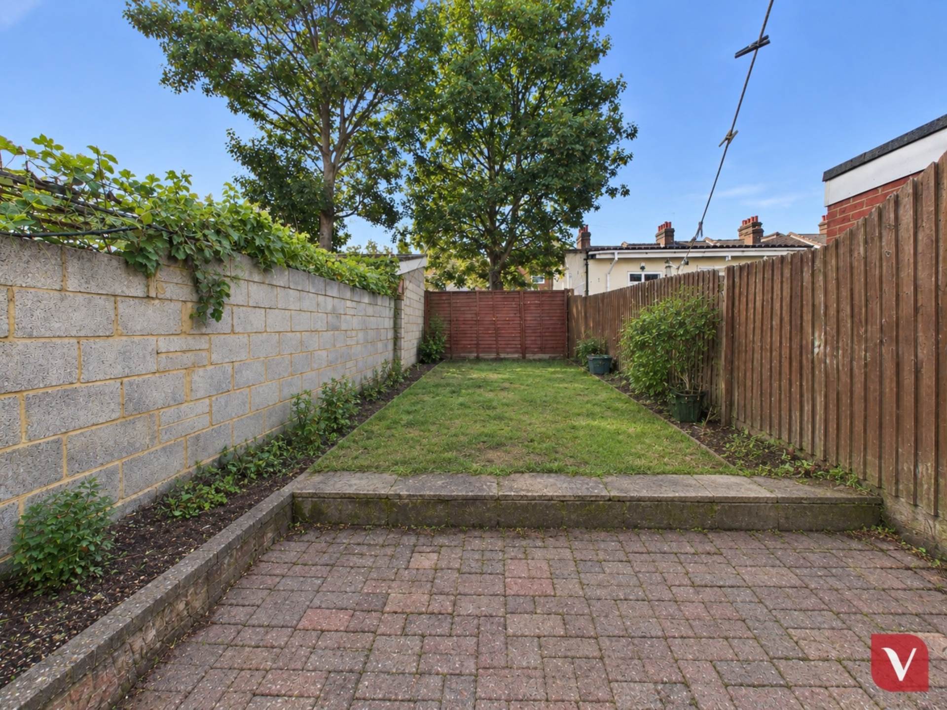 Warwick Road West, Luton, Image 9