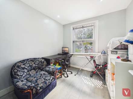 Warwick Road West, Luton, Image 4