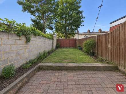 Warwick Road West, Luton, Image 9