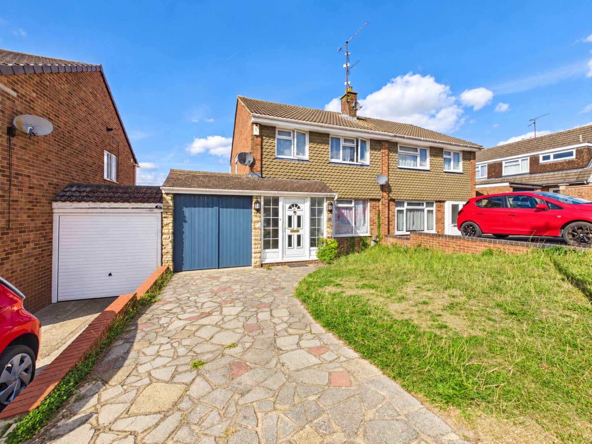 Turnpike Drive, Luton, Image 1