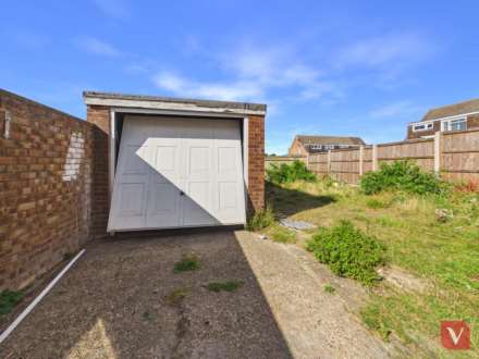 Turnpike Drive, Luton, Image 11