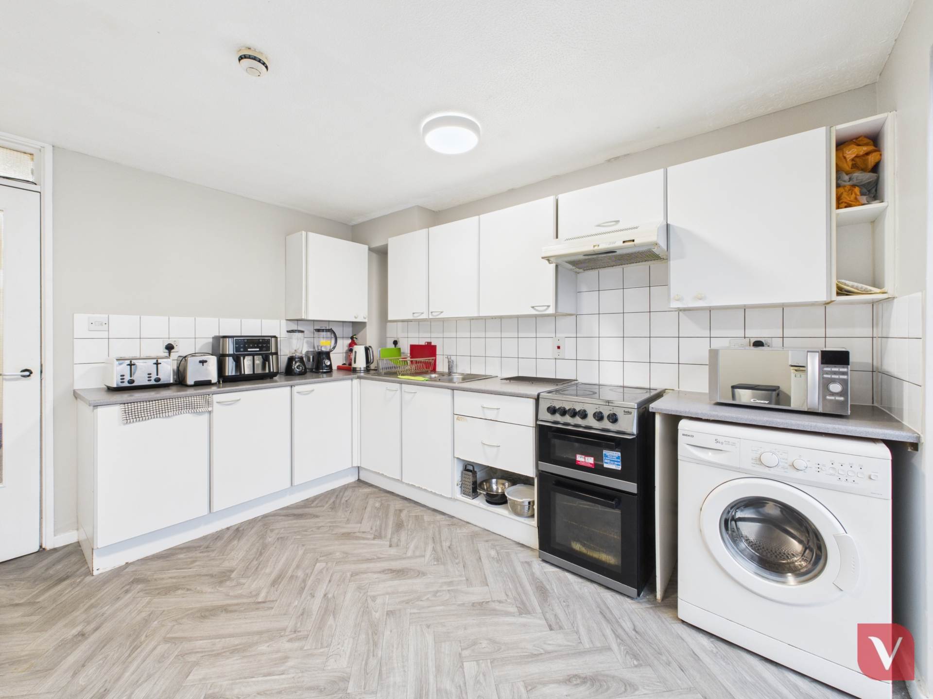 Cleavers Avenue, Conniburrow, Image 10