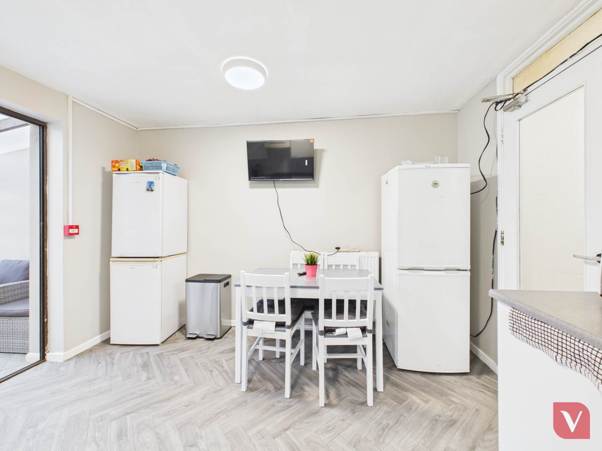 Cleavers Avenue, Conniburrow, Image 9