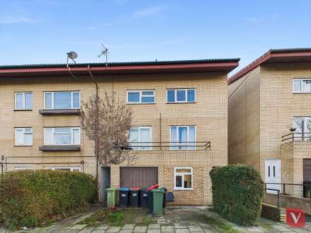 Cleavers Avenue, Conniburrow, Image 4