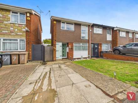 Rosedale Close, Luton, Image 15