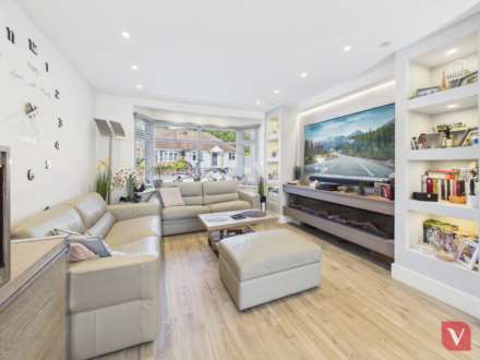 Sundown Avenue, Dunstable, Image 17