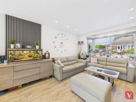 Sundown Avenue, Dunstable, Image 18