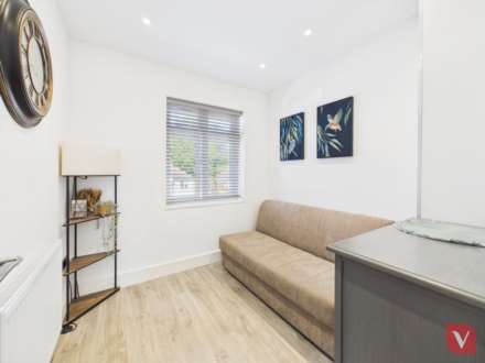 Sundown Avenue, Dunstable, Image 20