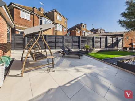 Sundown Avenue, Dunstable, Image 31
