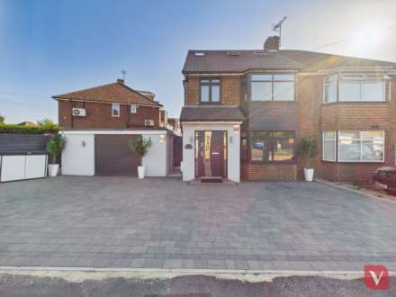 Sundown Avenue, Dunstable, Image 38