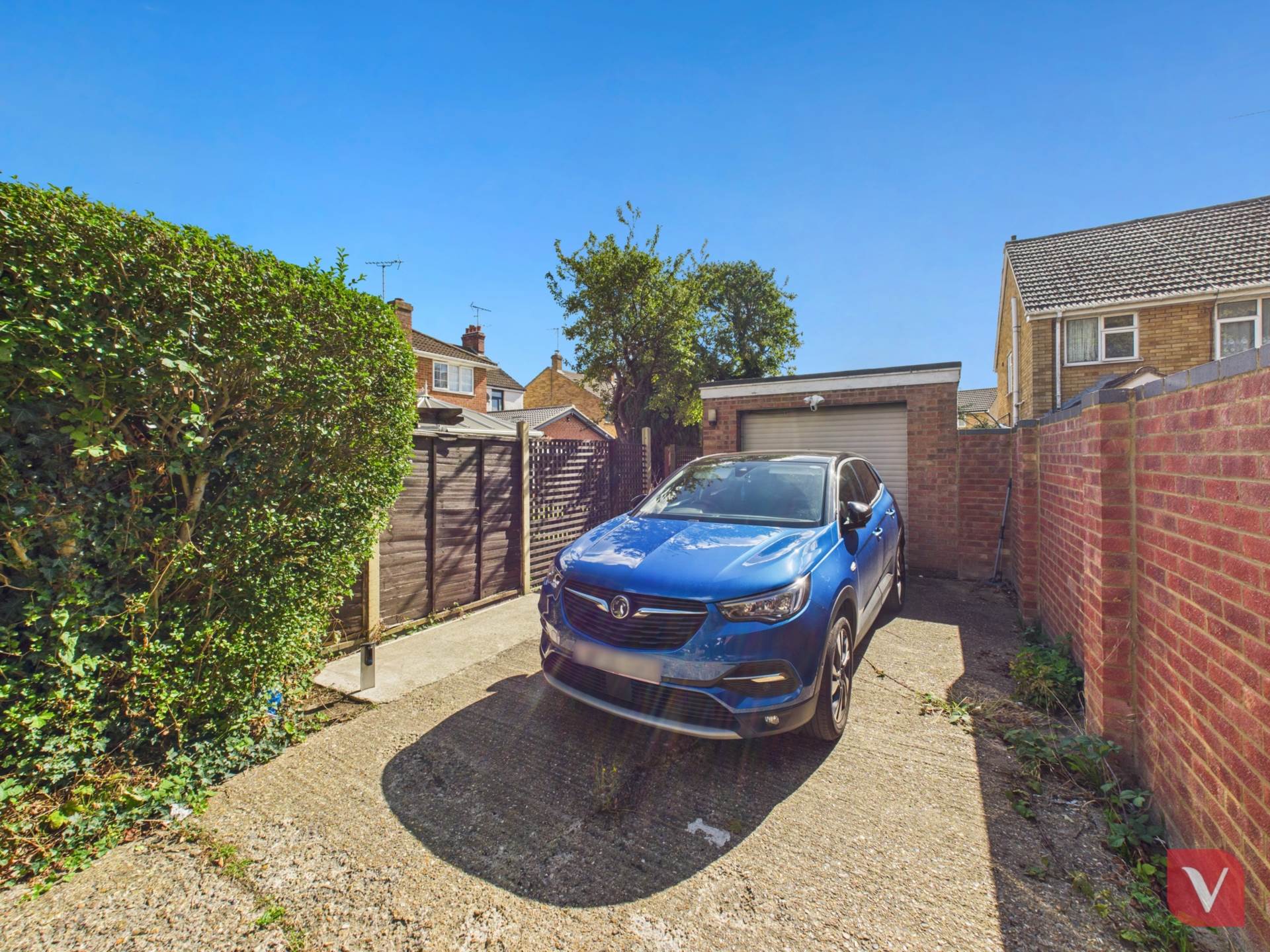 Marsh Road, Luton, Image 24
