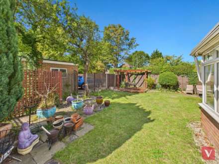 Marsh Road, Luton, Image 21