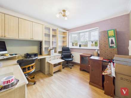 Marsh Road, Luton, Image 6