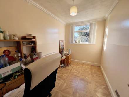 Derby Road, Luton, Image 26