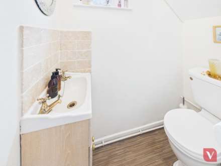 Large plot on Enderby Road, Luton, Image 12