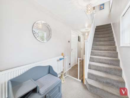 Large plot on Enderby Road, Luton, Image 3